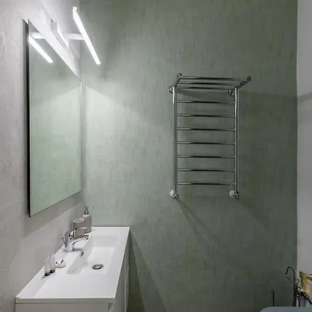 Iflat Modern In The Monti Area