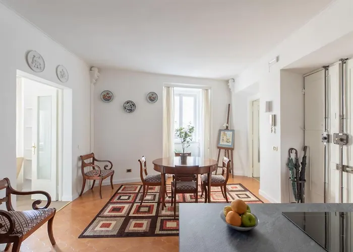 Iflat Modern In The Monti Area Lejlighed *