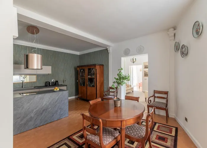 Iflat Modern In The Monti Area Rom